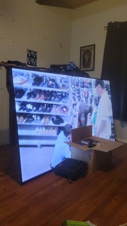 89" screen TV Vizio
