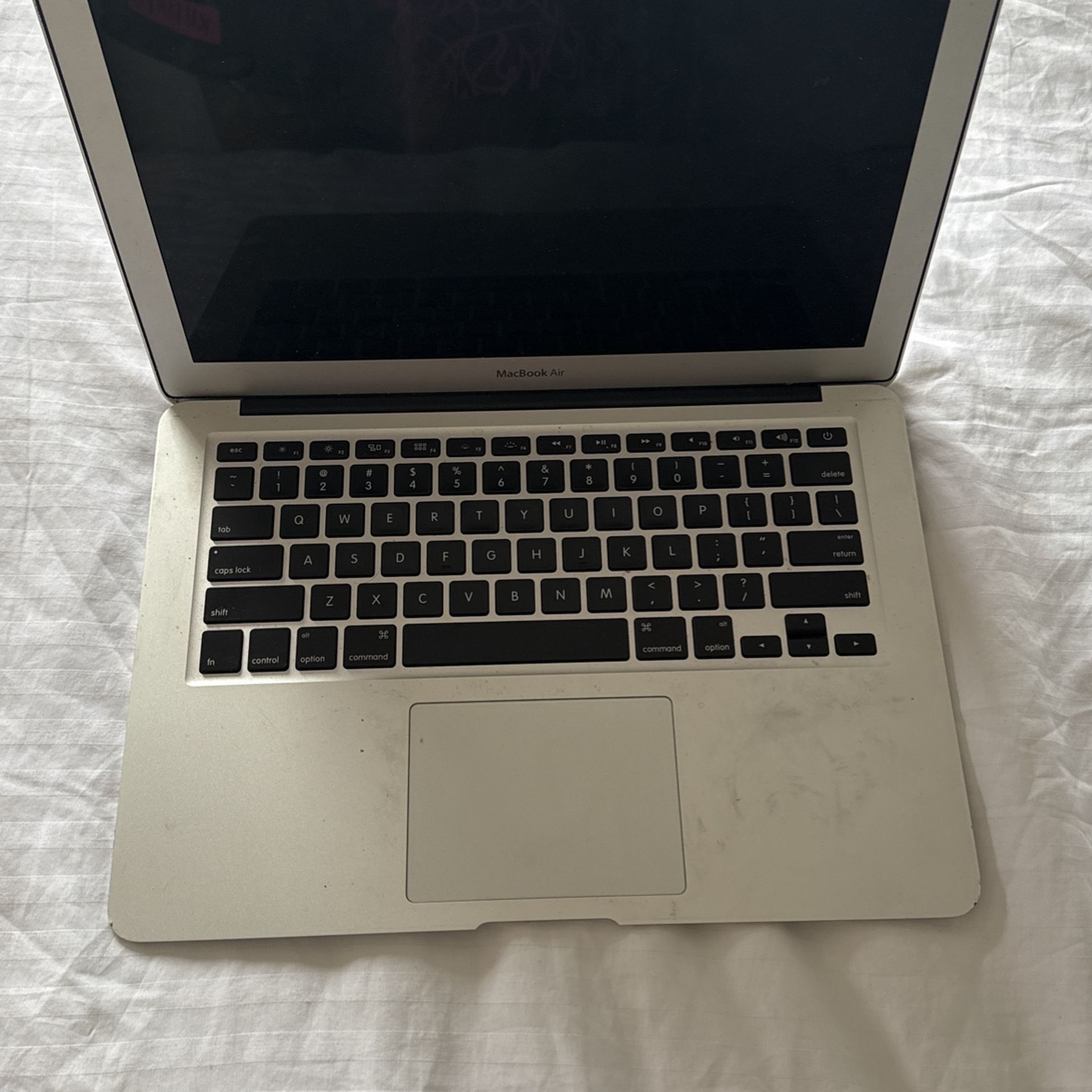Macbook air Model A1466 EMC 2925 for Sale in Pompano Beach, FL OfferUp