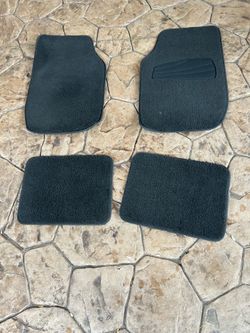 Black car mats