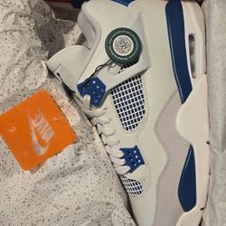 SIZE 12- JORDAN 4 MILITARY BLUE