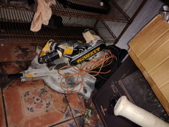 Dewalt table saw 12"