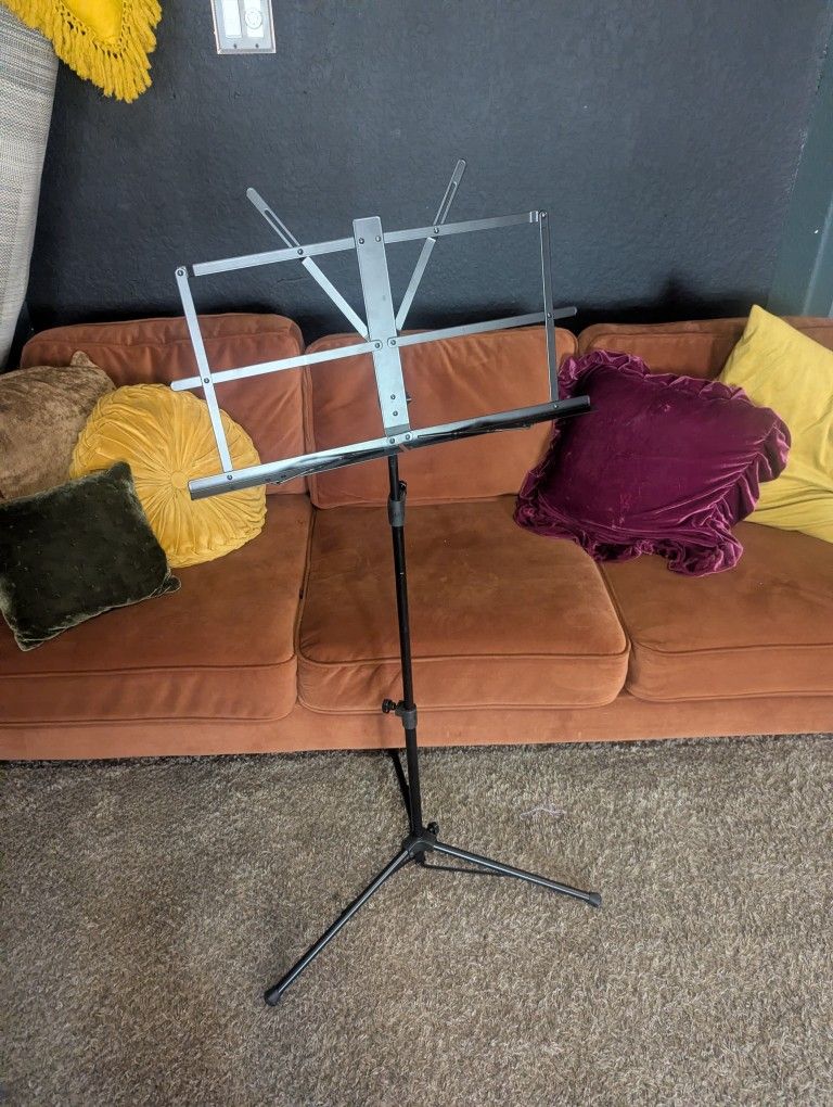 Adjustable Music Stand