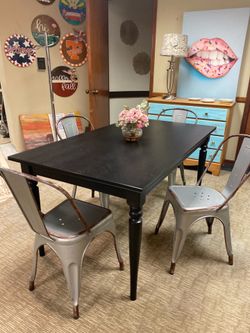 🖤 IKEA Dining Set – $149.99 🖤