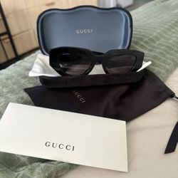 AUTHENTIC GUCCI GLASSES