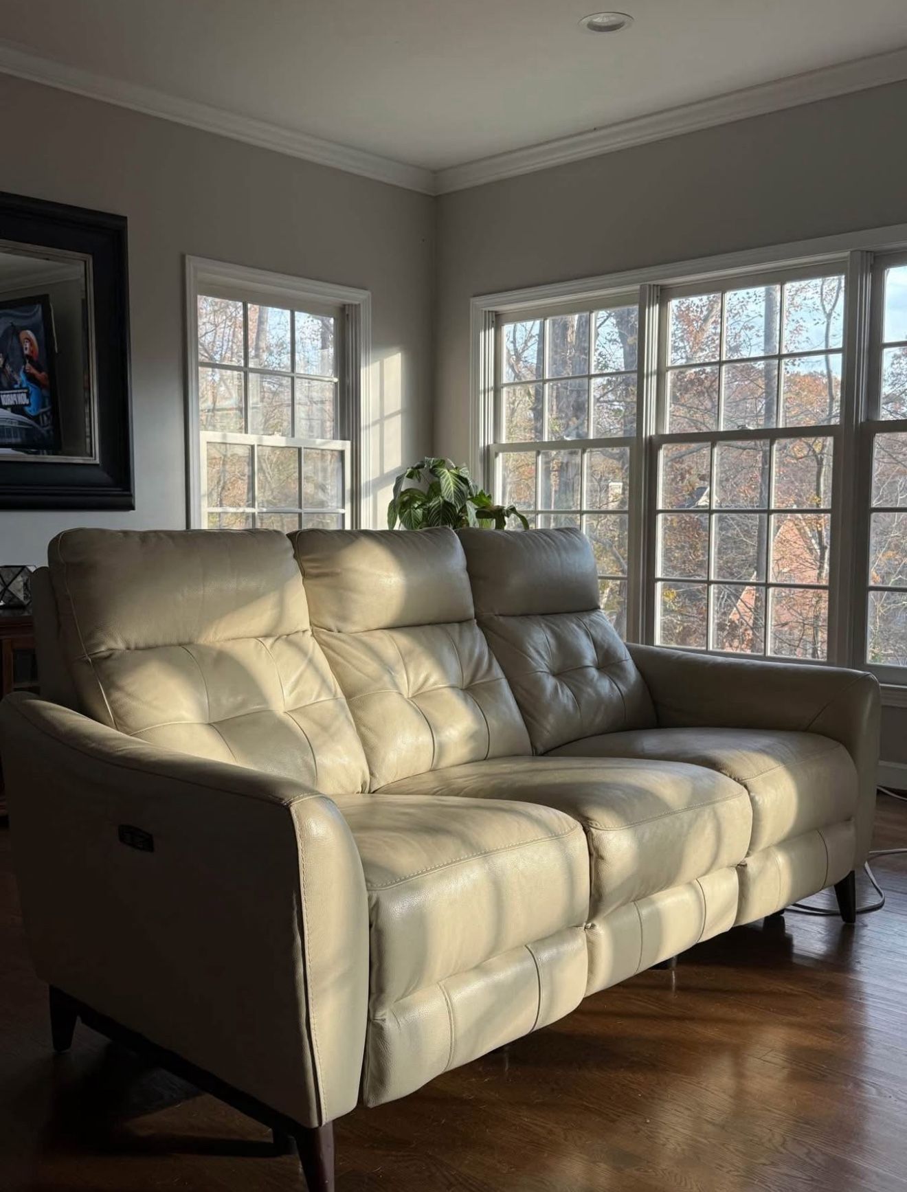 Timmons Leather Power Reclining Sofa with Power Headrest β Like New