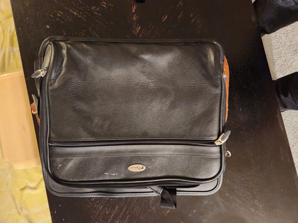 Deluxe Laptop Bag 