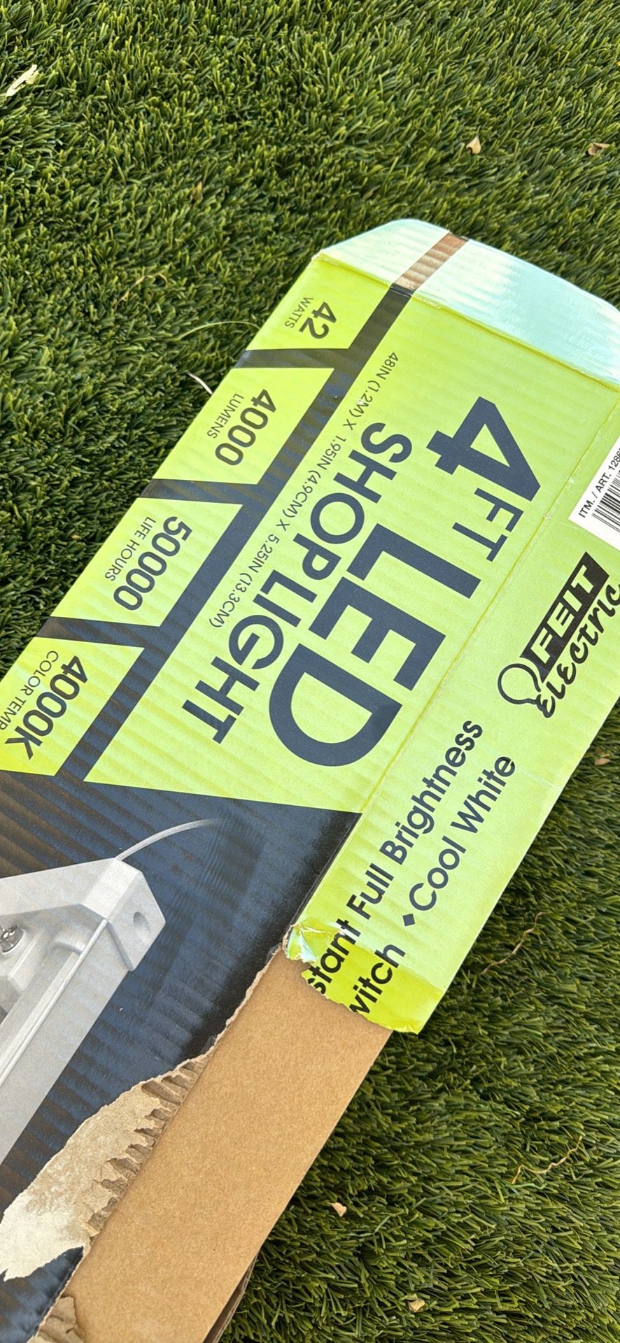 New Shop Light. 4 Feet