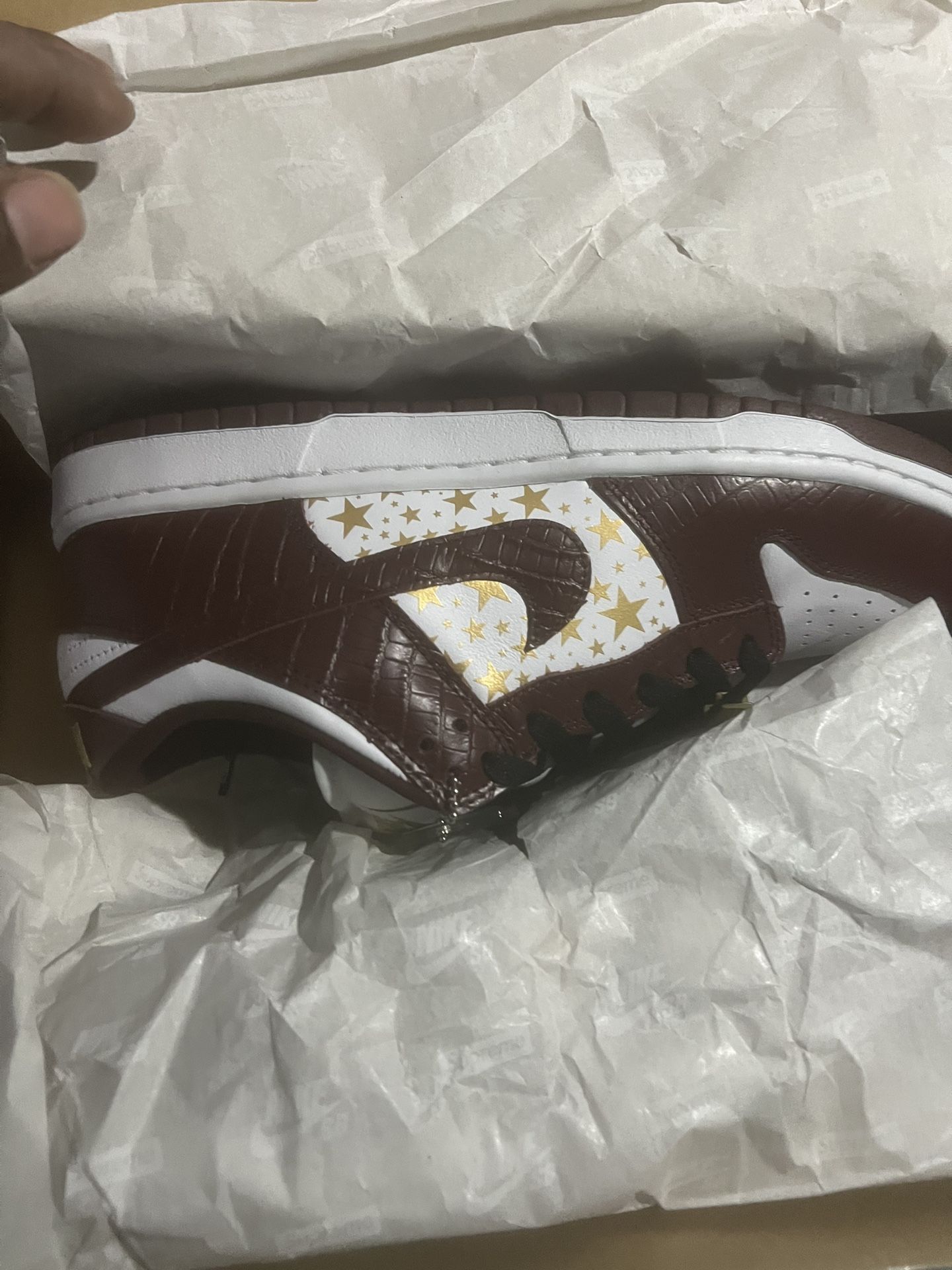 Supreme SB Dunk Lows Sz 9.5