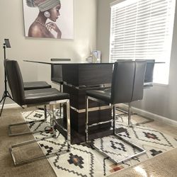 Large Square Tempered Glass  Dining Table With 6 Seats.