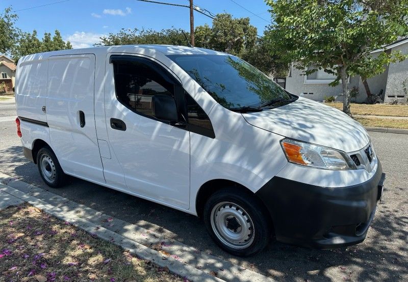 2019 Nissan NV200 SV w/Rear Camera, 1 Owner, 48,270 Miles, Clean Title