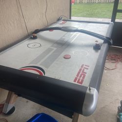 Free Air Hockey Table
