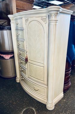 AICO By Michael Amini MONTE CARLO White Tall Chest - GA