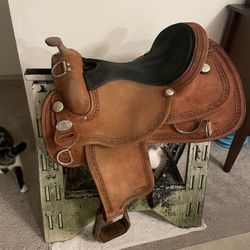 Double C  work saddle 