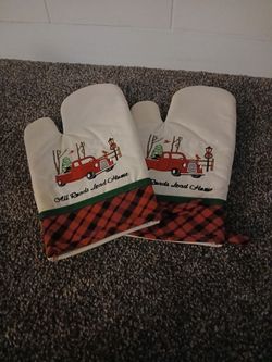 New christmas cooking gloves 2 for $5