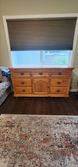 Dresser's, kitchen table & Bed for sale