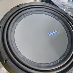 Memphis Audio M7 12" Sub, Works Flawlessly 