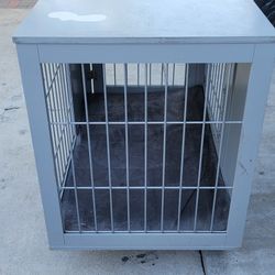 Gelinas Wood Furniture Style Crate Everything  In Picture's Selling Together  For $90 Carrying  Cage Heating Pad