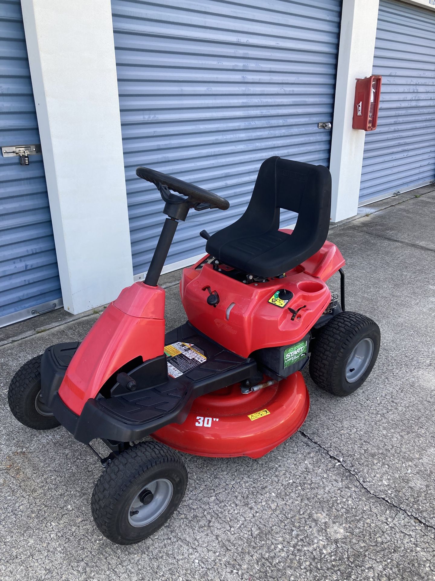 Great Working Craftsman R1000 Tractor 30 Inch Riding Lawn Mower