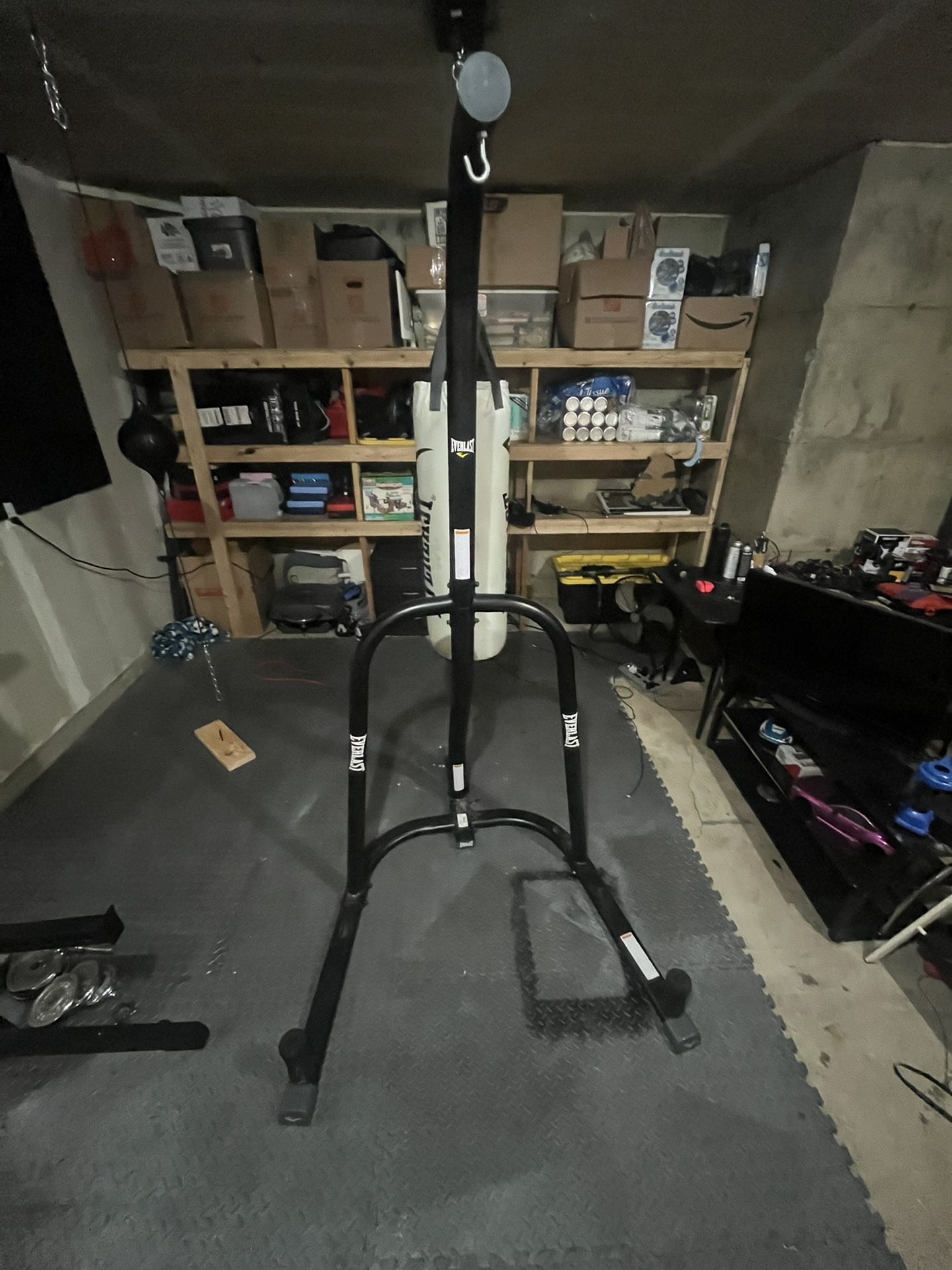 Everlast Punching Bag Stand