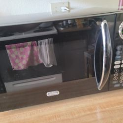 Microwave- Sunbeam Brand- Best Offer