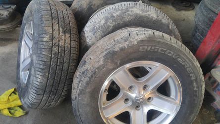 2006 Dodge Durango Tires