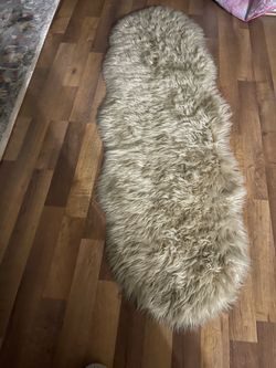 Cow hide side carpet