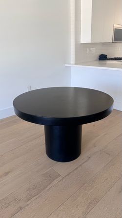 Dining Table (Lulu and Georgia)