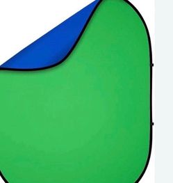 Double-sided, foldable blue and green backdrop. 55" wide x 78" high green and blue screen. (Tripod not included)g