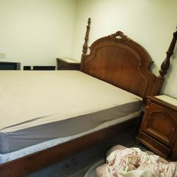 Used King Bed With Night Stands