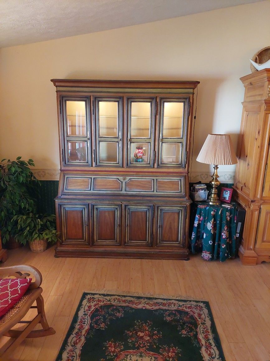 Lighted Hutch With Fold Out Desk