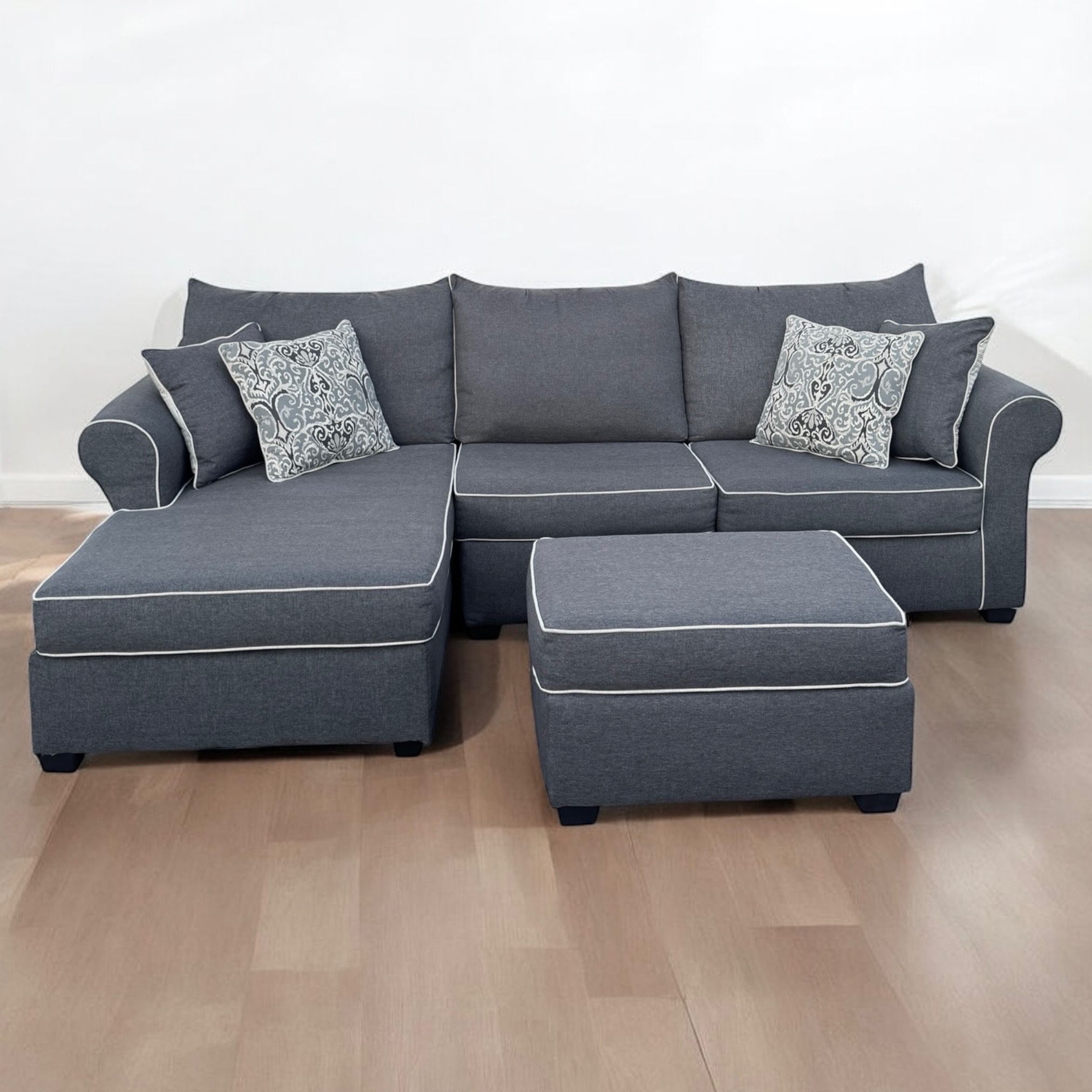 GREY SECTIONAL COUCH