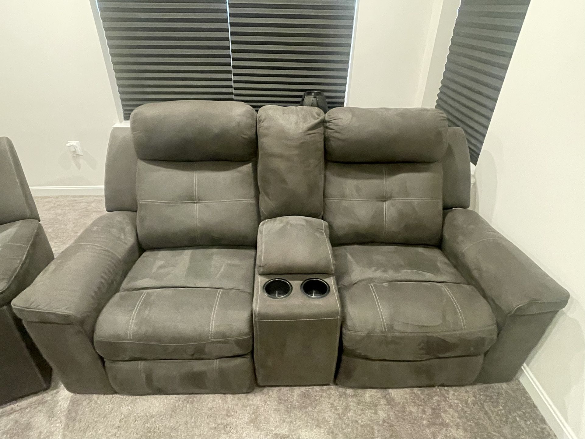 Loveseat & Recliner