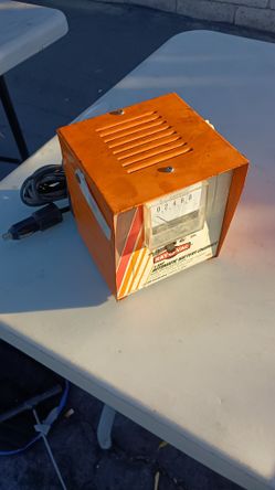 Battery Charger Automatic 0 - 8 Amp Ray o Vac In Great Condition