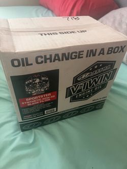 Maxima Twin Cam Oil Change in a Box Synthetic Oil Kit Chrome 20W-50