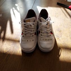 PUMA TENNIS SHOES  SIZE 6  GOOD CONDITION. $20.00