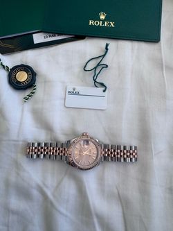 Rolex lady datejust 28mm watch 18k rose gold fluted bezel new with box card and tags rose dial jubilee