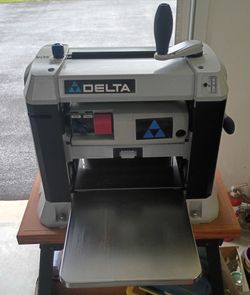 DELTA 13x” 2-Speed Finishing Planer