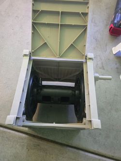 Suncast hose reel