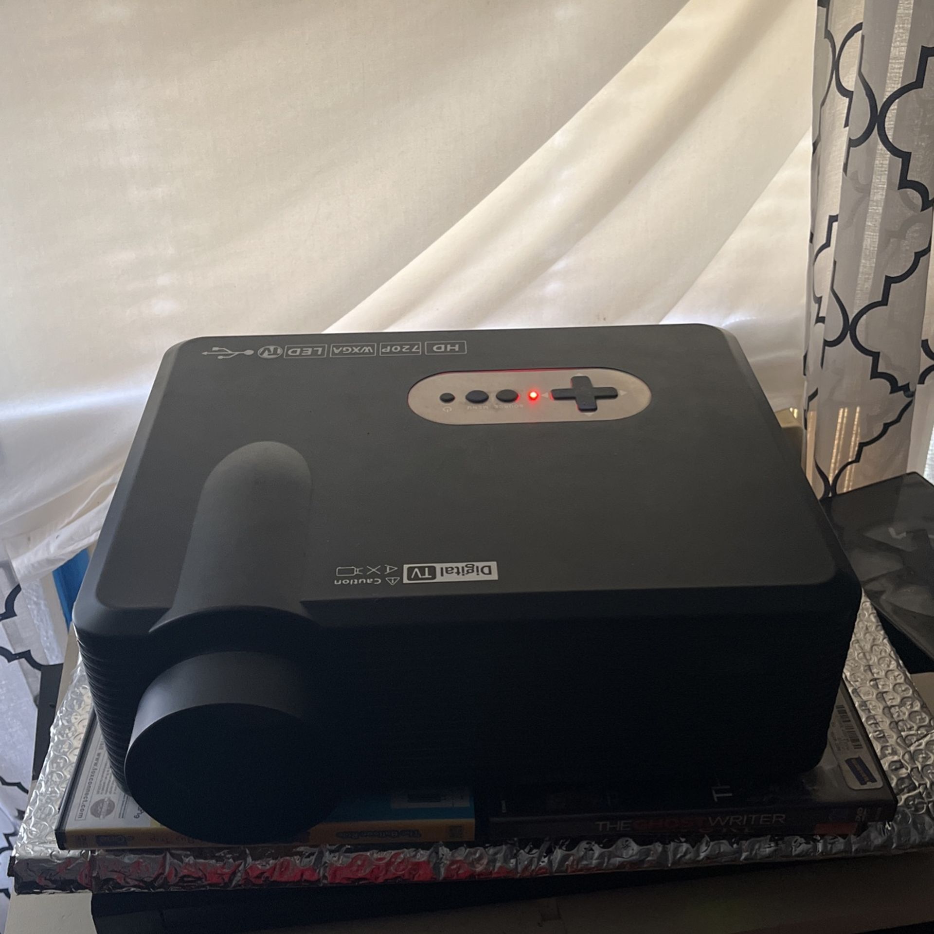 Digital Tv Projector