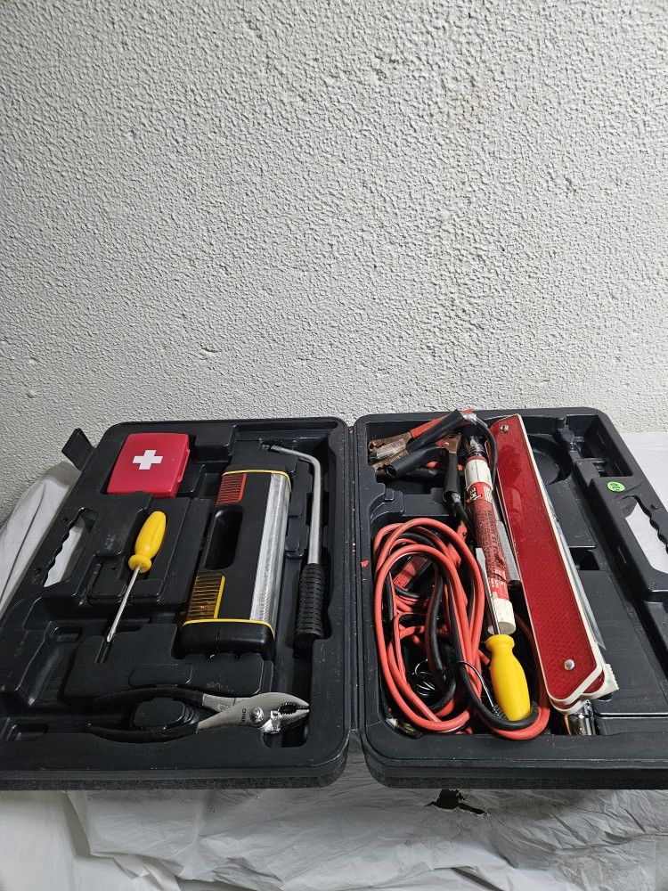 Car Emergency Kit:
🚗💨 Car Emergency Kit - Heavy Duty with Case! 🚨