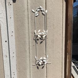 Plate Hanger