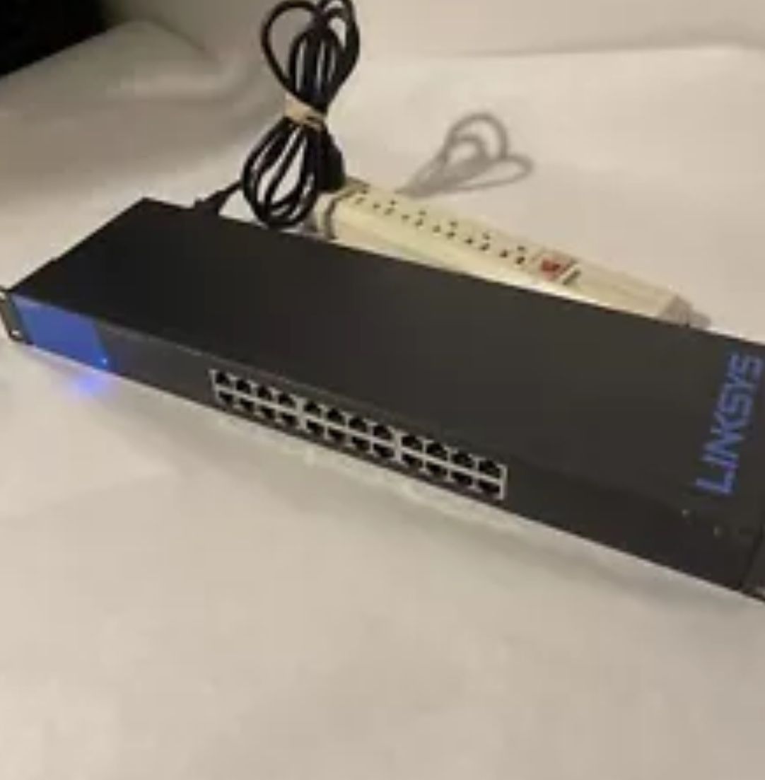 Linksys 24 port gigabit network switch unmanaged model SE3024