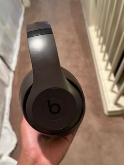 Brown wireless studio pro beats