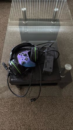 Xbox One with Controller