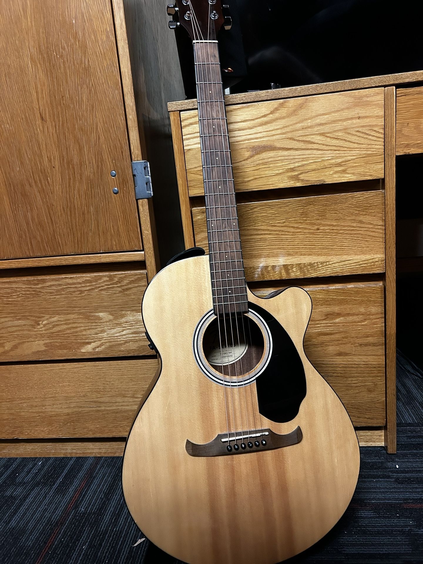 Fender Acoustic-Electric Guitar 