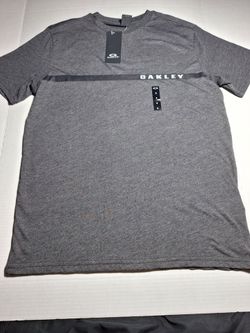 Oakley Men's Graphic T-Shirt New with Tags