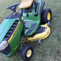 John Deer Riding Mower 