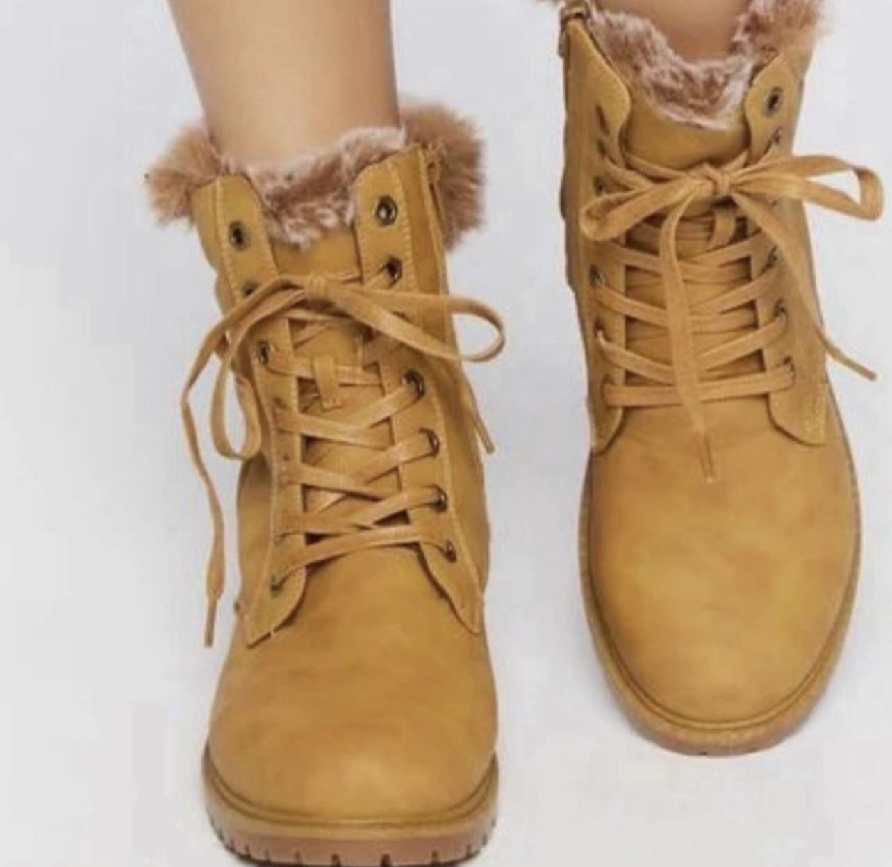 New Women’s Boots Size 8.5 