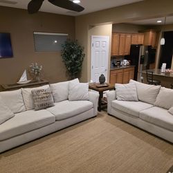 Beautiful matching sofa set