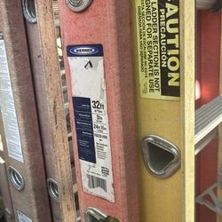 Werner Glidesafe ladder 32 ft